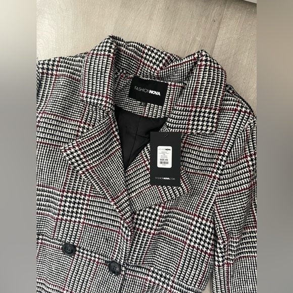 Coat - Picture 5 of 5